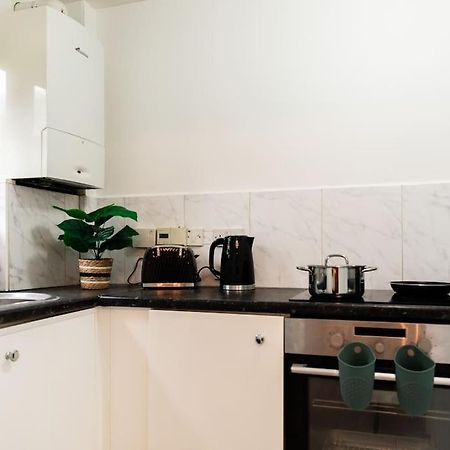 Cosy Decorated Flat In Tonbridge Διαμέρισμα Εξωτερικό φωτογραφία